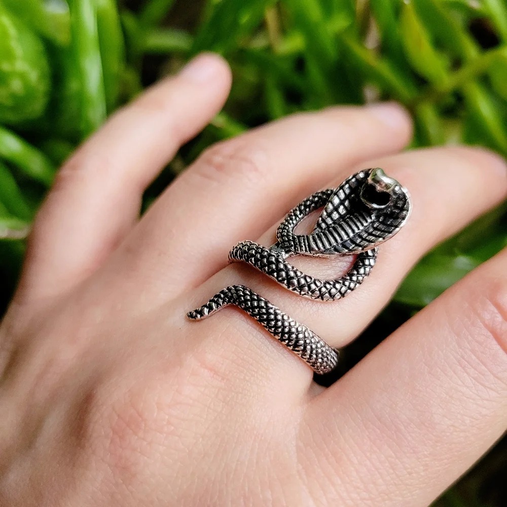 New Classic Silver Cobra Snake Ring